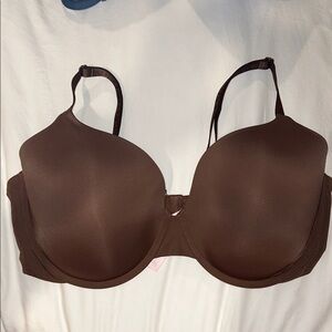 Victoria's Secret Chocolate Brown Bra t-shirt lightly lined full coverage.